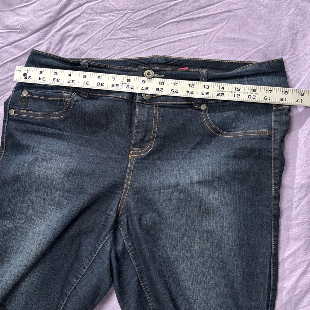 Torrid crop jeans in size 14 dark wash, lots of stretch. - Picture 2 of 12
